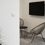 別荘 Beautiful With Parking In A Quiet Location