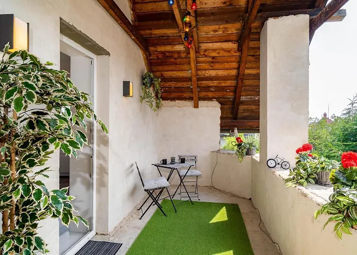 Semesterbostad Beautiful With Parking In A Quiet Location